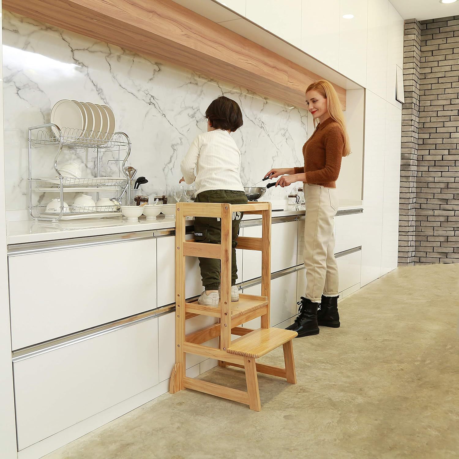 Adjustable Height Ladder Stool - Toddler Learning Tower 评论和价格